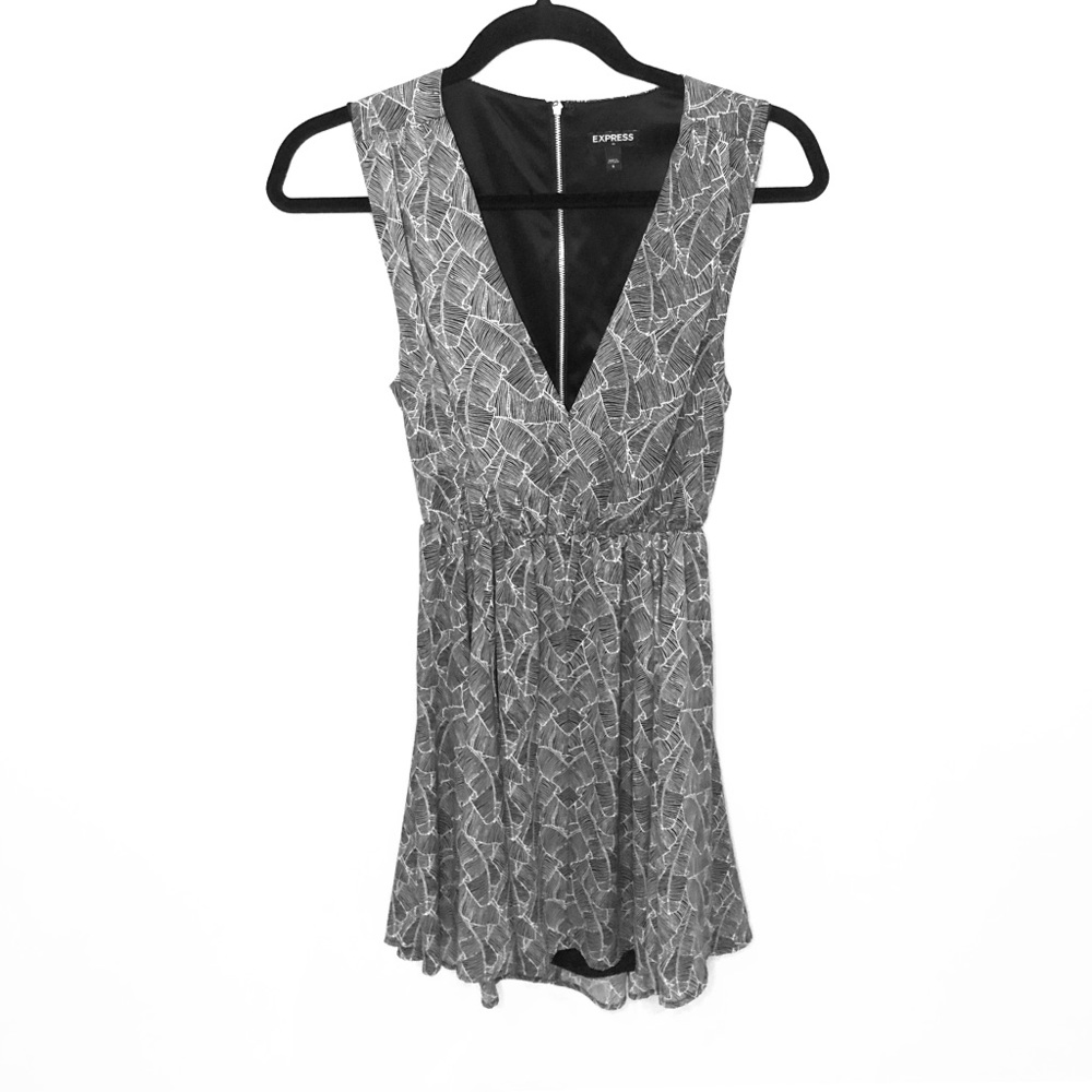 Express | Black & White Patterned Dress